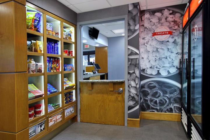 Snack bar