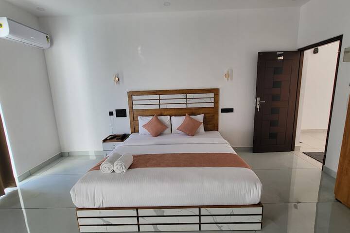 Room 43 of 134
