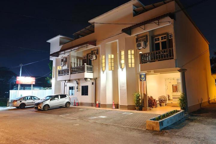 Rose Garden Inn
