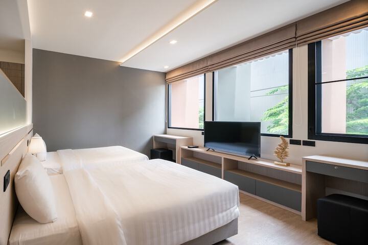 Room 20 of 85