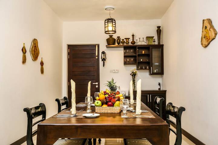 Dining 34 of 56