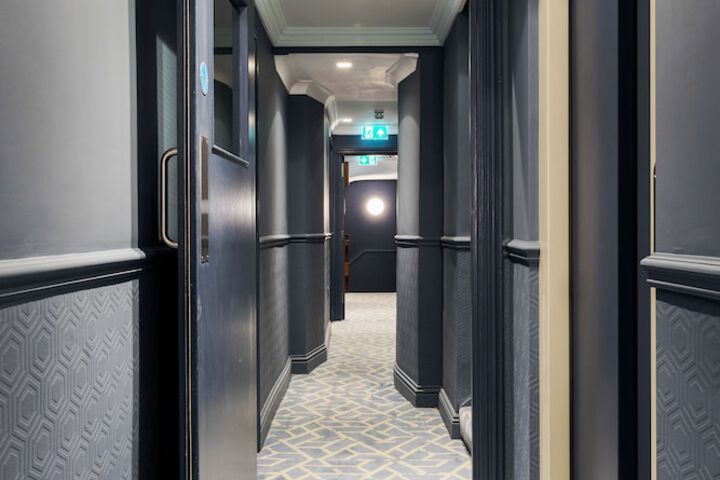 Ballroom/Hall 60 of 69