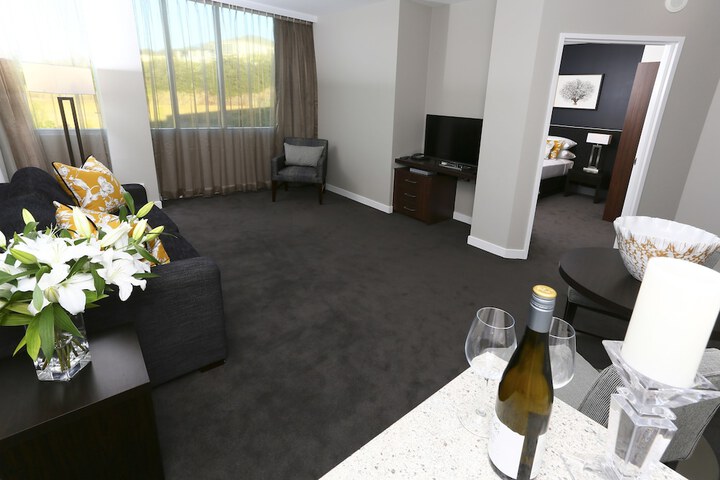 Room 10 of 42