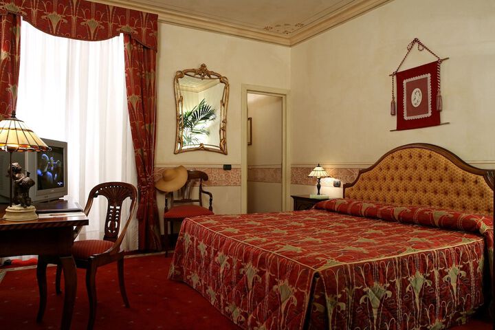 Room 10 of 51