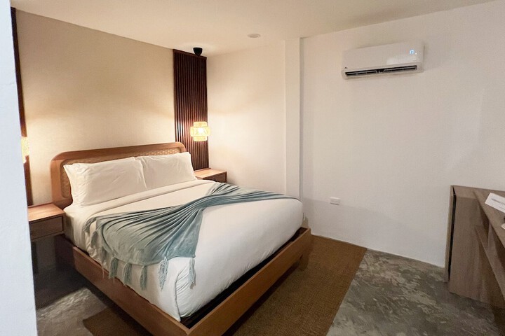 Room 4 of 57