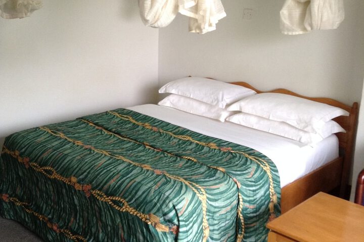 Room 9 of 23