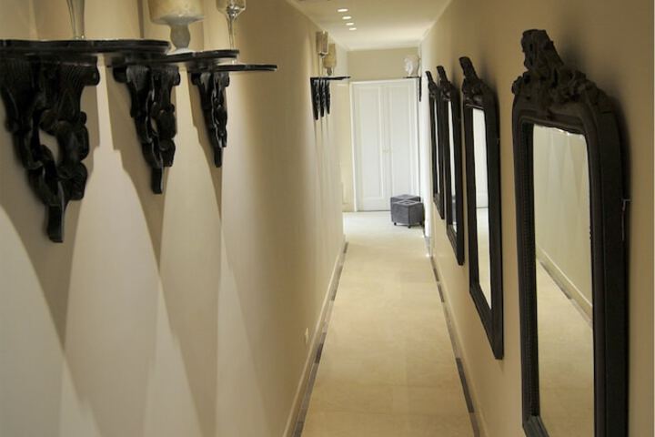 Ballroom/Hall 84 of 101