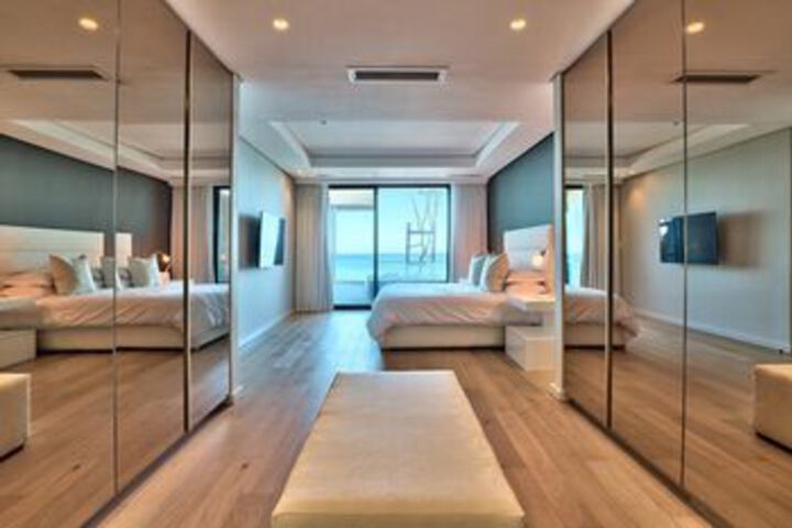 Room 15 of 36