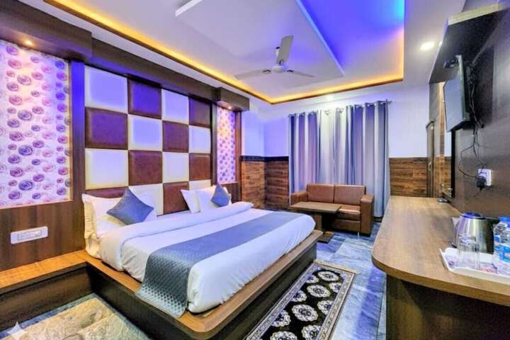 Room 3 of 13