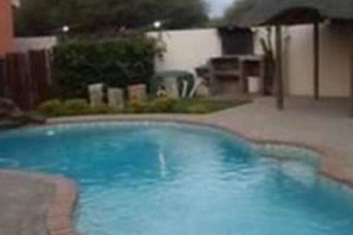 Pool 5 of 5