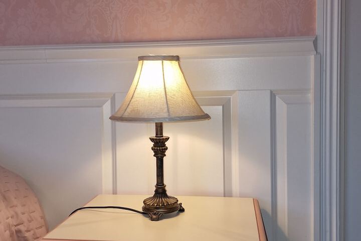 Room 111 of 148