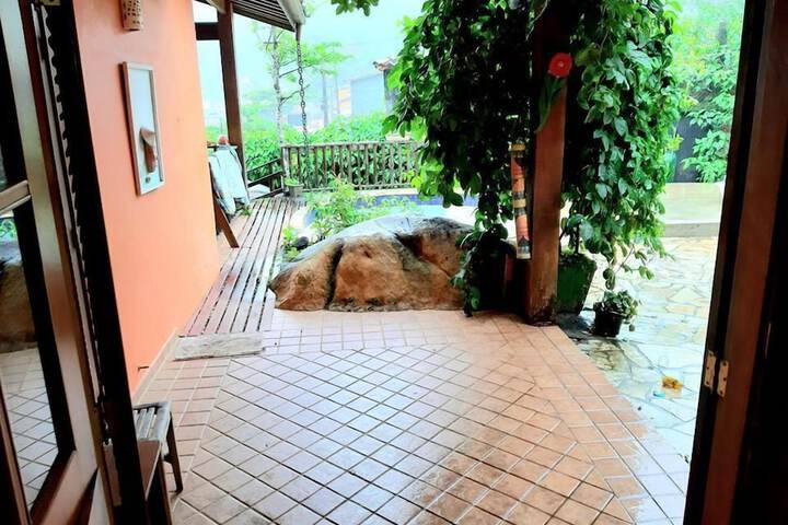 Terrace/Patio 3 of 8
