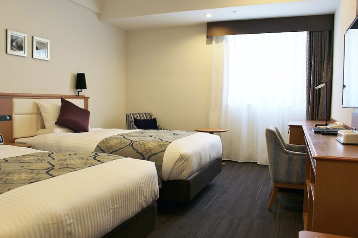 Room 16 of 62