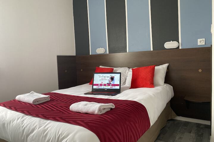 Room 32 of 41