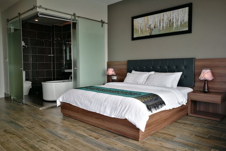 Hotel 133 of 145