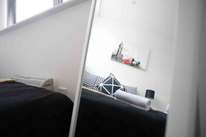 Room 15 of 19