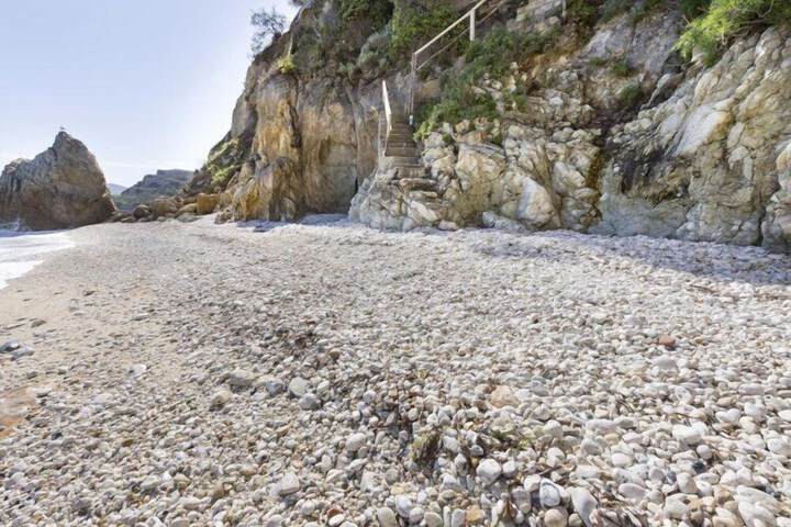Beach 16 of 18