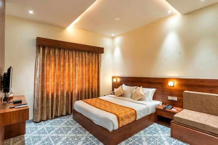 Room 4 of 11