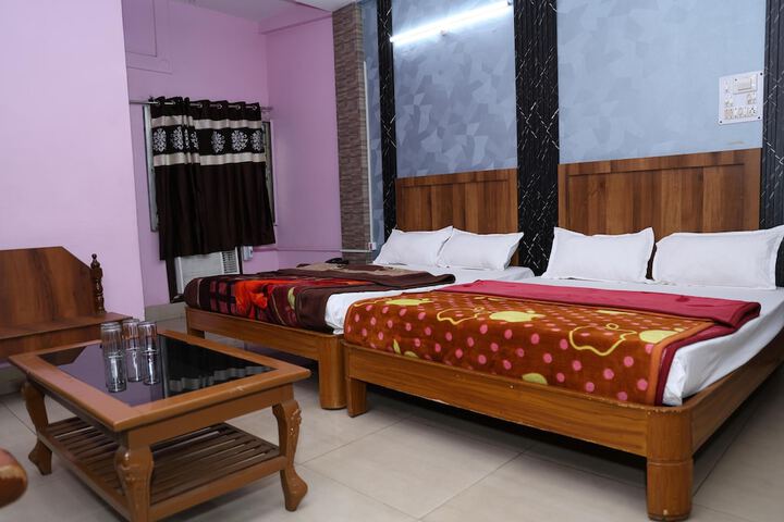 Room 14 of 20
