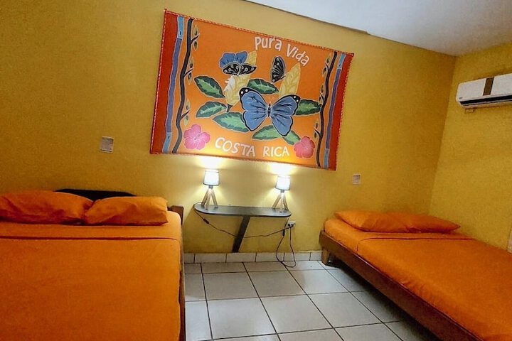 Room 50 of 107
