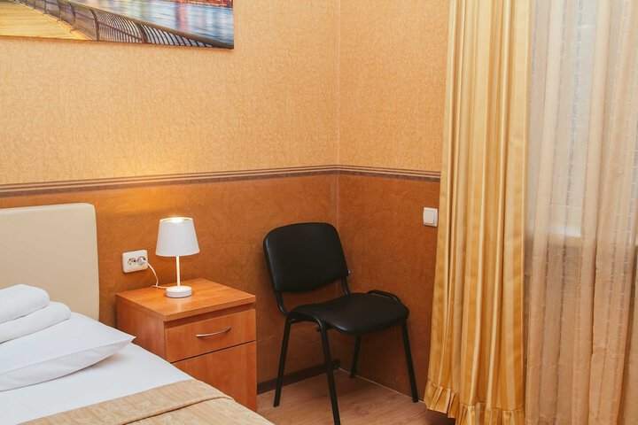 Room 42 of 78