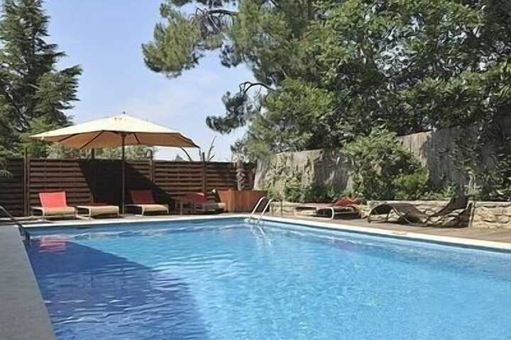Pool 34 of 59