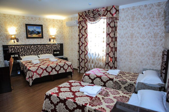 Room 12 of 63