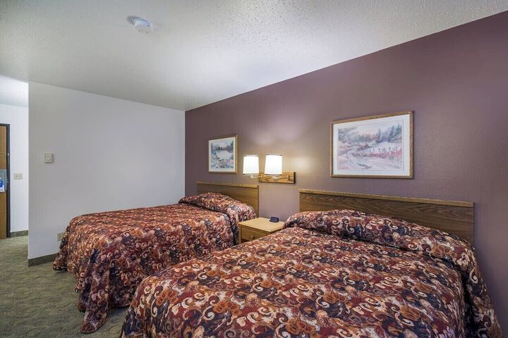Room 11 of 25