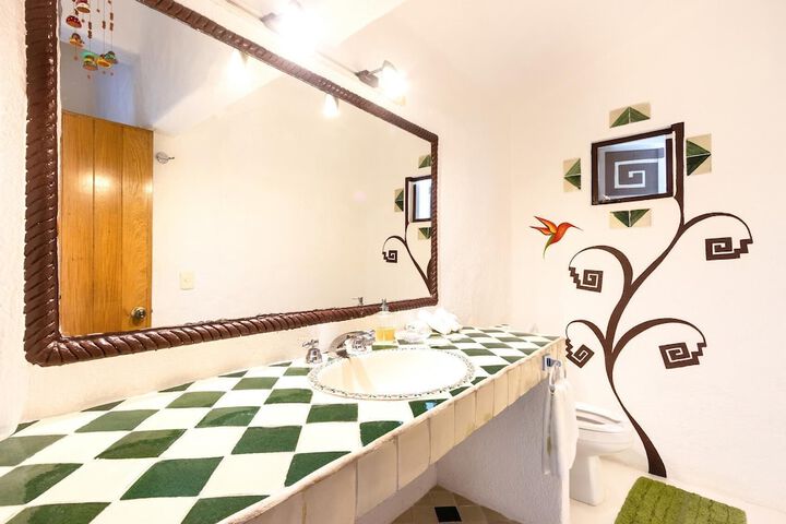 Room 19 of 28