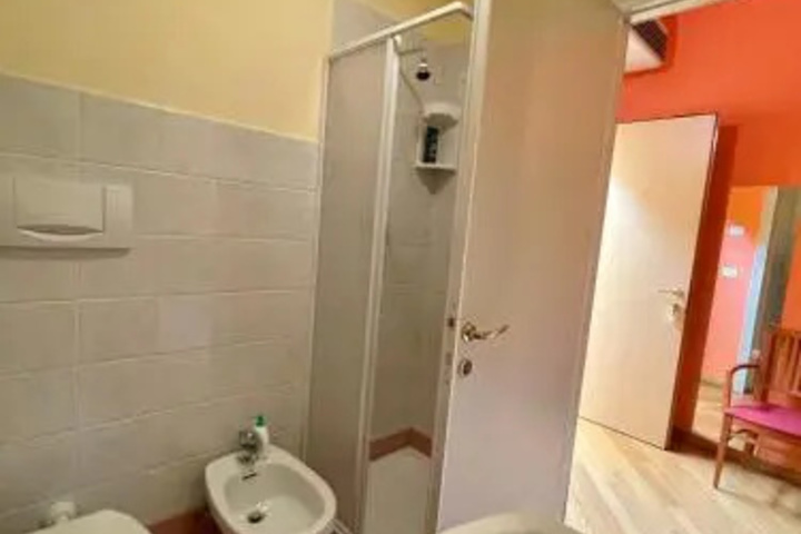 Room 7 of 17
