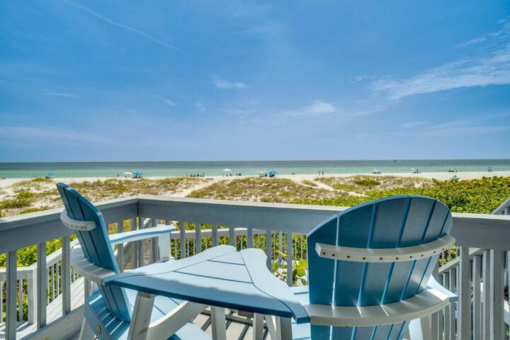 Hidden Cove Unit 5 Gulf Front Property on Holmes Beach in Holmes Beach, FL