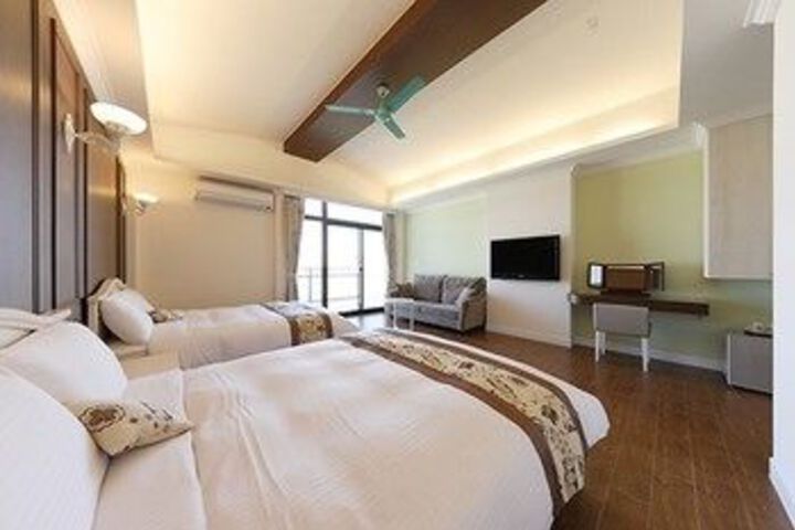 Room 17 of 26