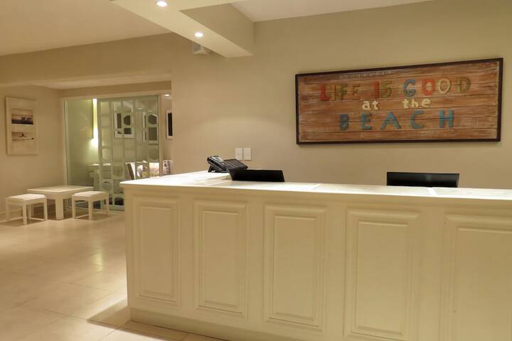 Hotel Interior 4 of 118