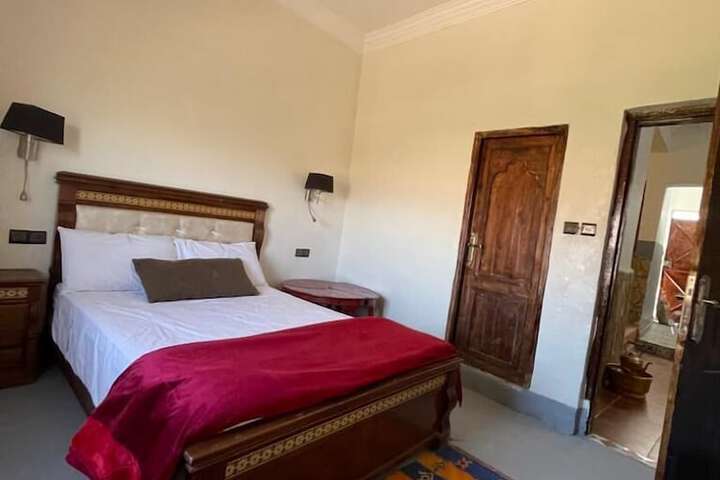 Room 27 of 63