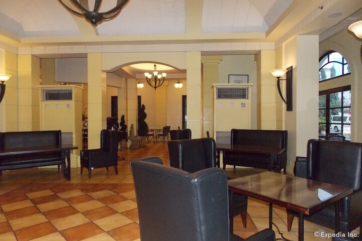 Business Center 54 of 57
