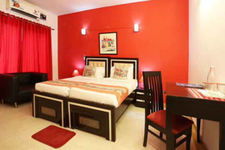Room 14 of 42