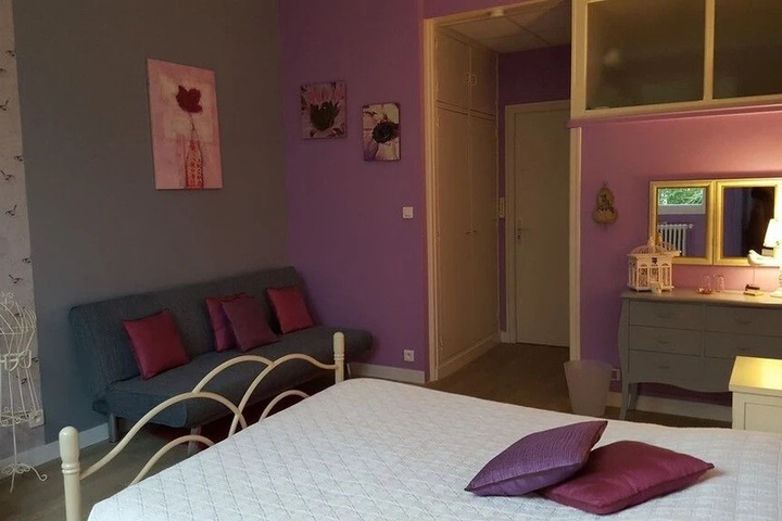 Room 5 of 13