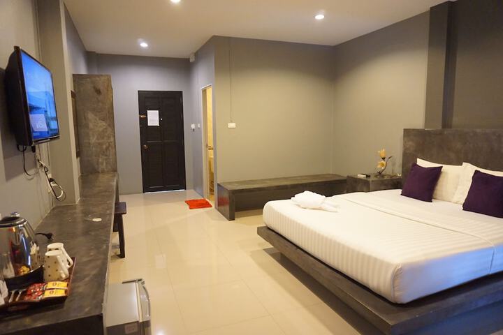 Room 10 of 36