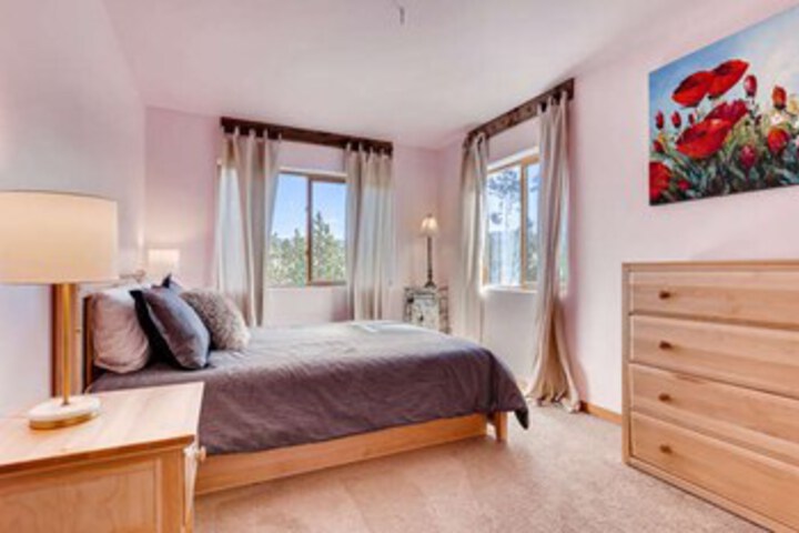 Room 28 of 29