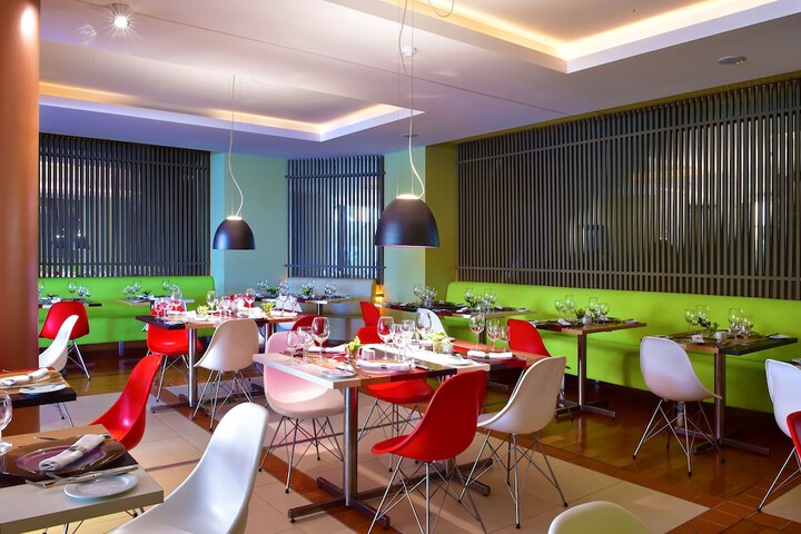 Dining 151 of 250