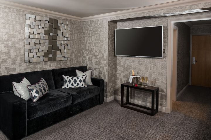 Room 4 of 54