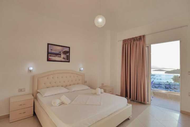 Room 10 of 31