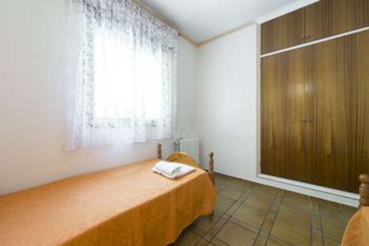 Room 15 of 39