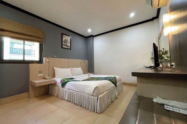 Room 9 of 73