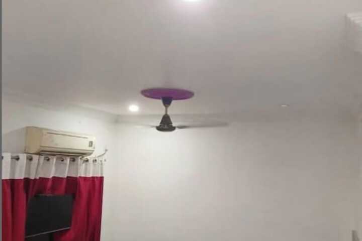 Room 16 of 22