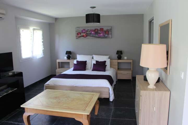 Room 8 of 23