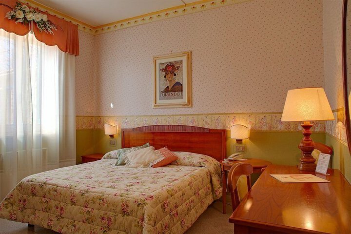 Room 10 of 58