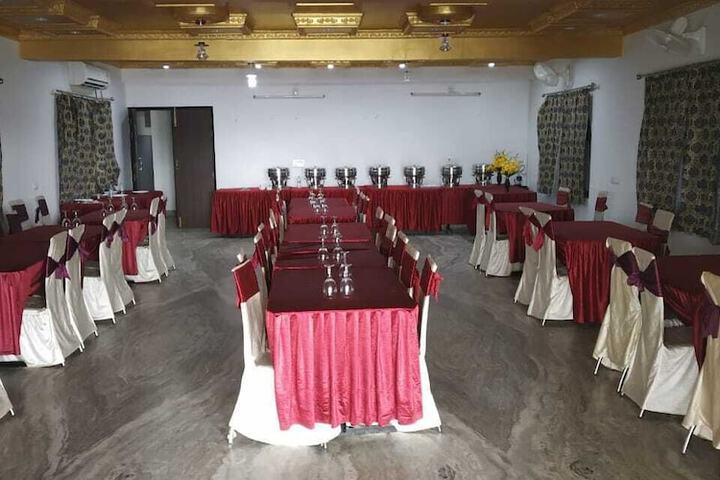 Dining Photos