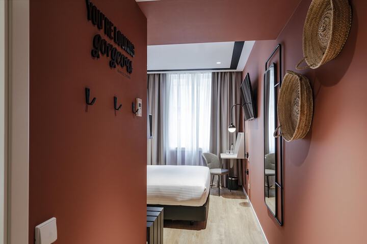Room 17 of 67