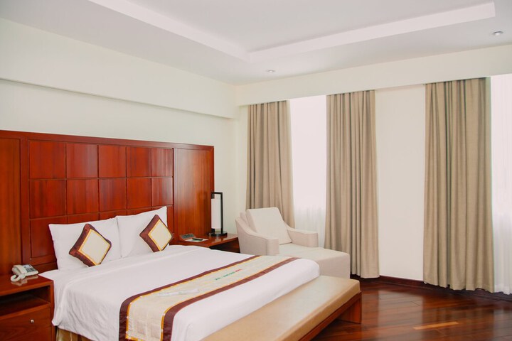 Room 15 of 43